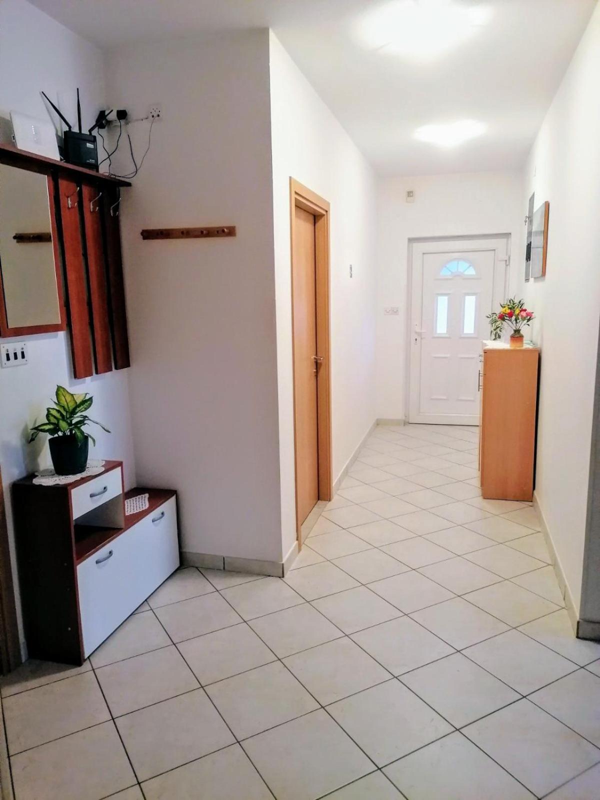 Apartman Tralje Сень Екстер'єр фото