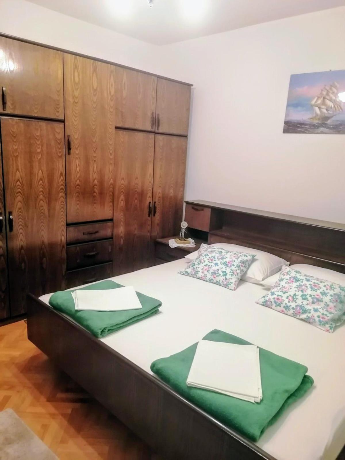 Apartman Tralje Сень Екстер'єр фото