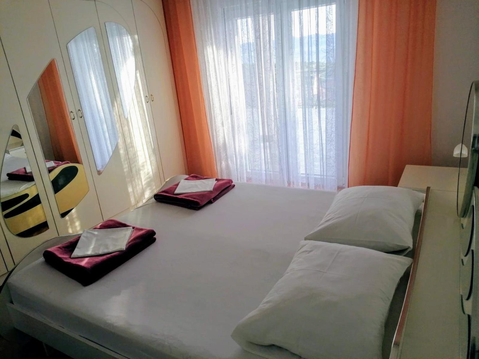 Apartman Tralje Сень Екстер'єр фото