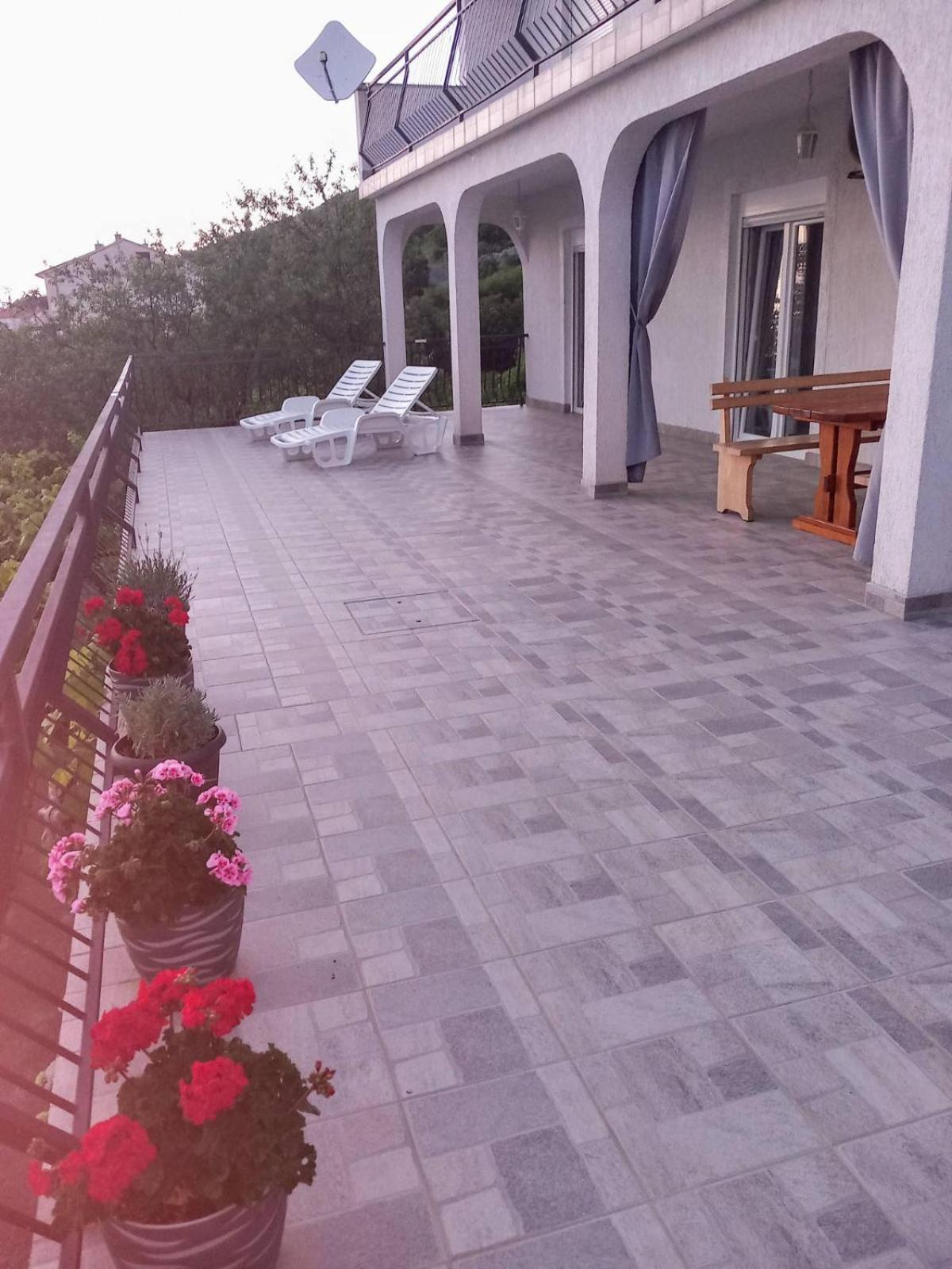 Apartman Tralje Сень Екстер'єр фото